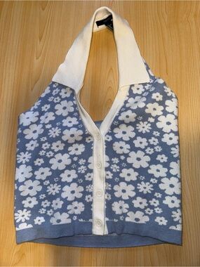 Floral Button-Front Knit Flower Halter Top in Light Blue & Cream